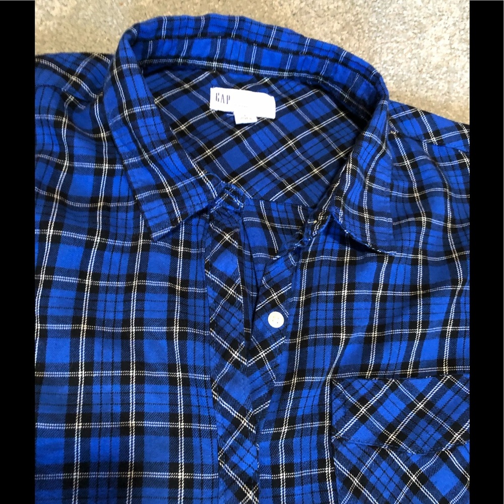 Favorite blue plaid long sleeved tunic style top
